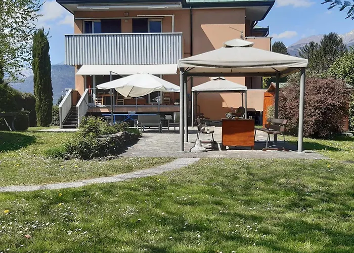 Il Giardino アパート コーリコ